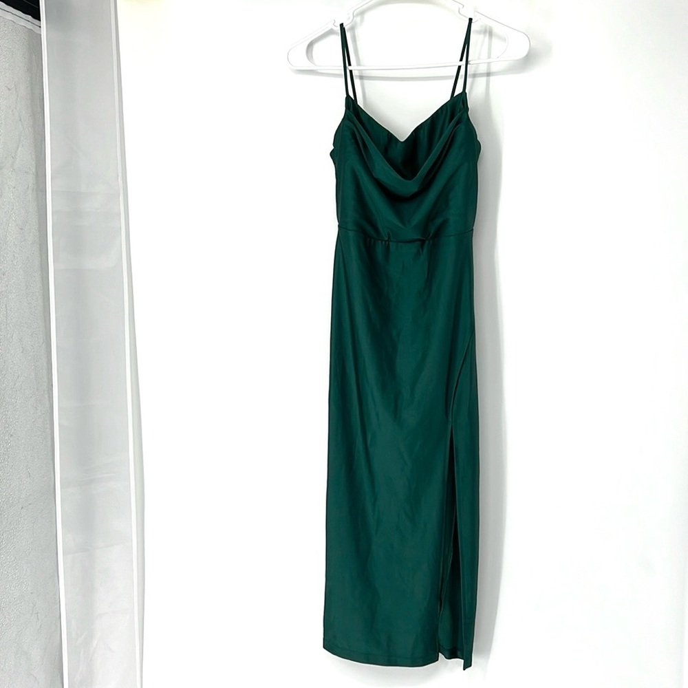 Windsor NWT women’s midi dress medium